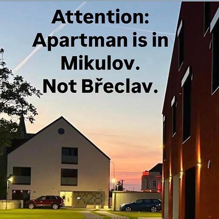 Mikuloff Apartman Mikulov Kültér fotó